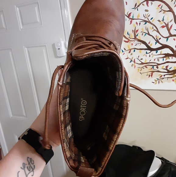 Boots - Picture 2 of 4